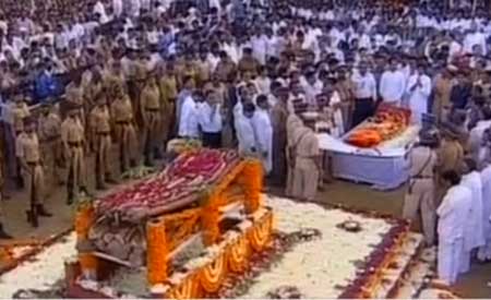 Bal Thackeray Dead body, Bal Thackeray Dead body photos, Bal Thackeray Dead body pics, Bal Thackeray Dead body pictures